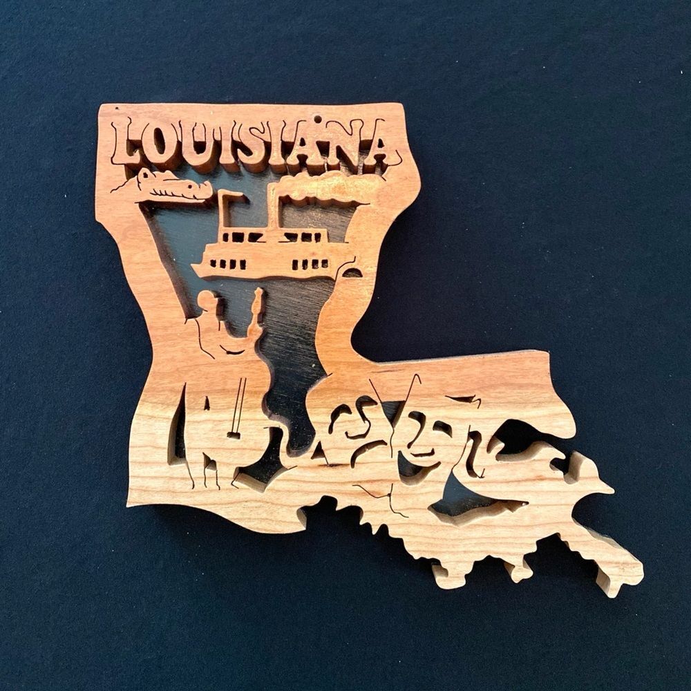 Handcrafted Wooden LOUISIANA State Plaque - Custom State Wall Art - Great Gift!